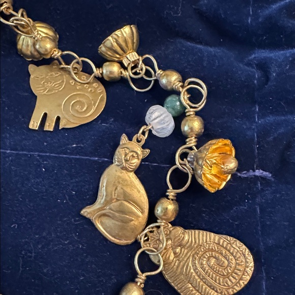 CATS brass ,clear &  green beads BELLS Necklace 🐈‍⬛ - Picture 2 of 6